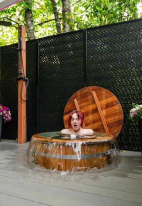 Purple City Retreats - Luxury Yurt & Spa